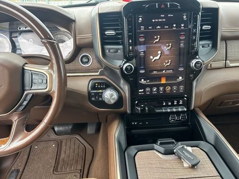 Used 2019 RAM 1500 Limited AWD/4WD image 18