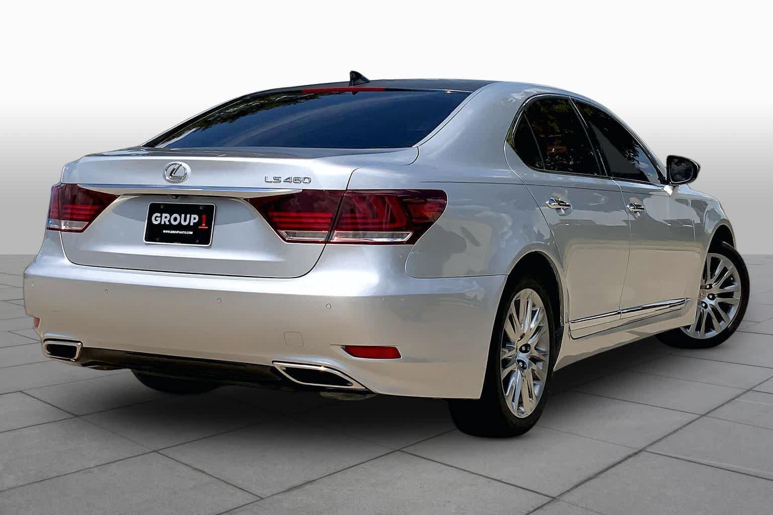 Used 2015 Lexus LS 460 w/ Comfort Package RWD image 13