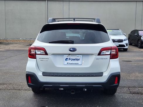 Used 2018 Subaru Outback 2.5i Limited image 6