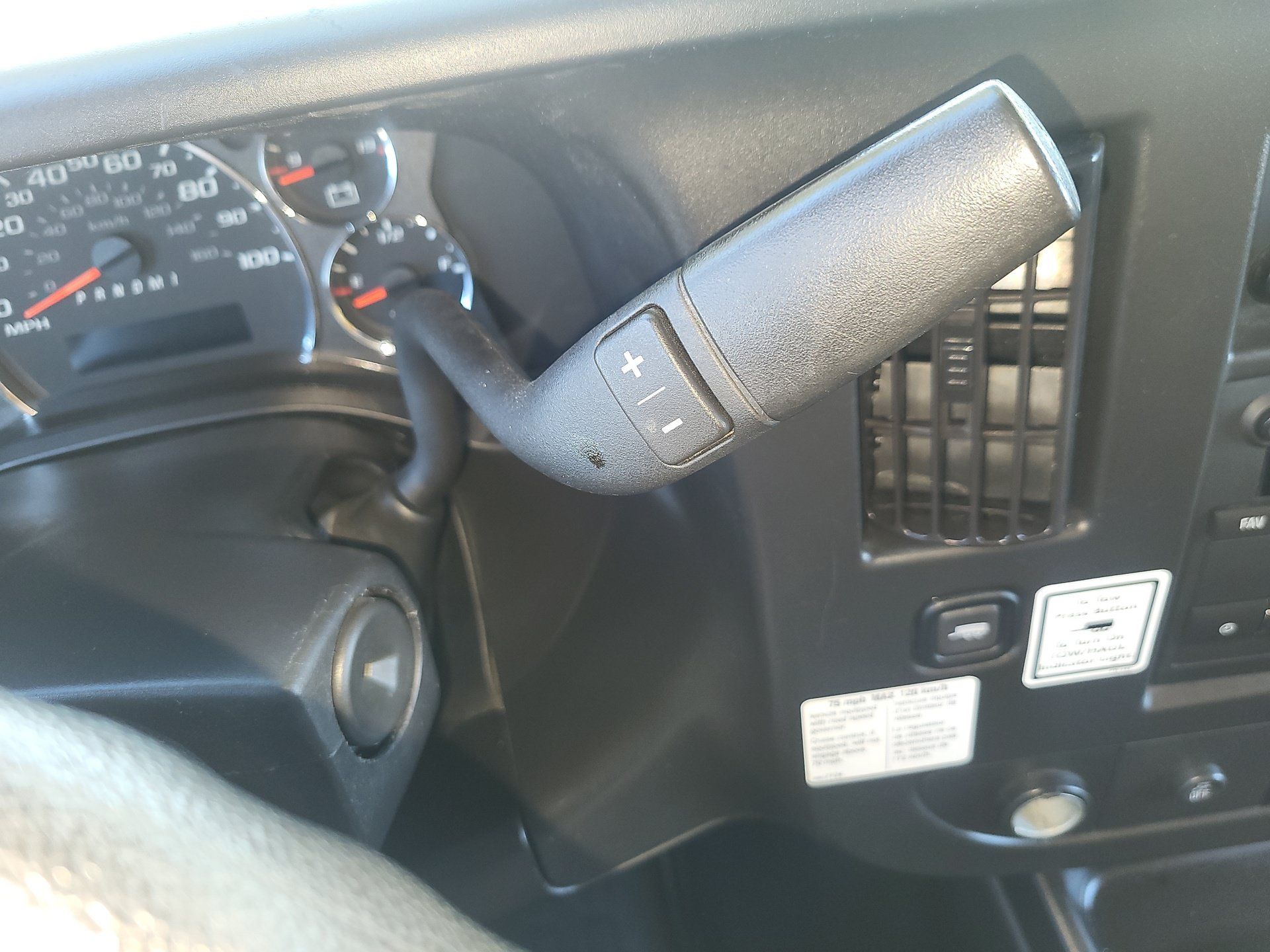 Used 2021 GMC Savana 3500 Extended w/ Power Convenience Package RWD image 11