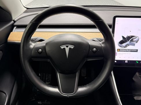 Used 2019 Tesla Model 3 Standard Range Plus RWD image 15