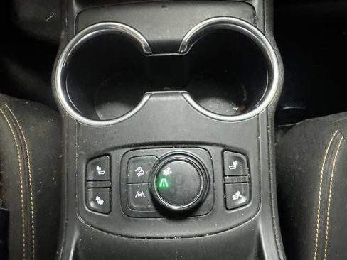 Used 2021 GMC Terrain SLE w/ Driver Convenience Package FWD image 10