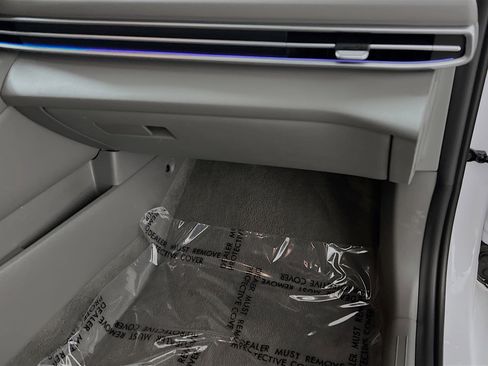 Used 2025 Hyundai Elantra SEL image 35