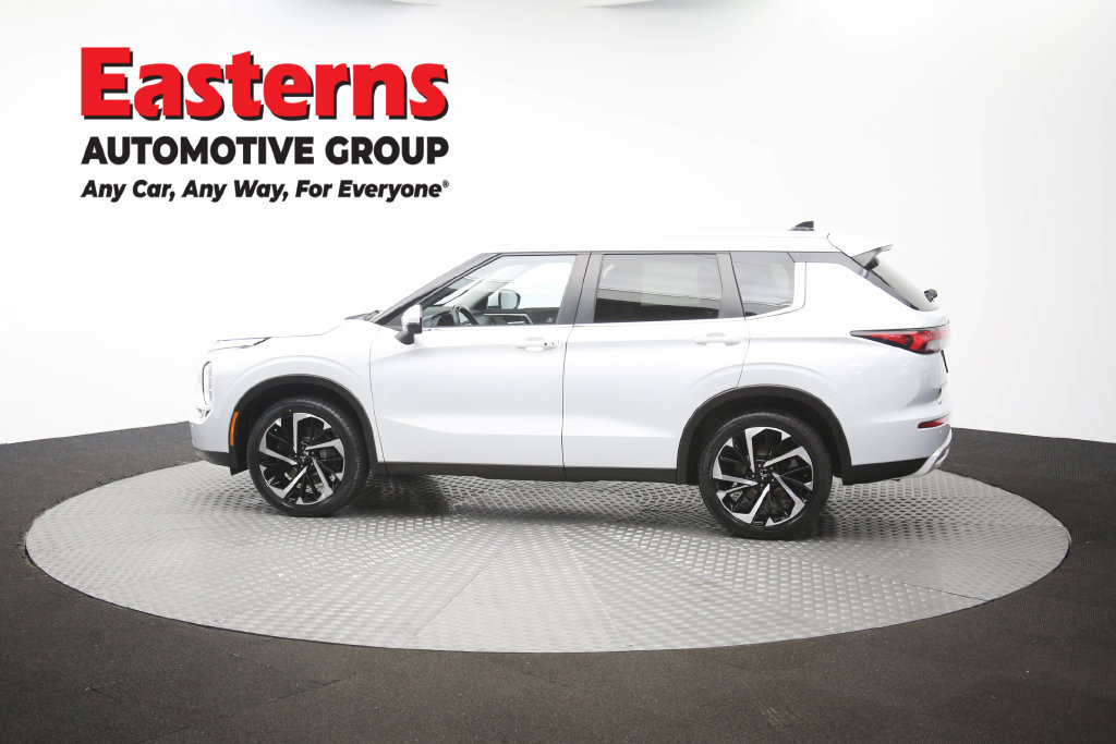 Used 2024 Mitsubishi Outlander SE AWD/4WD image 63