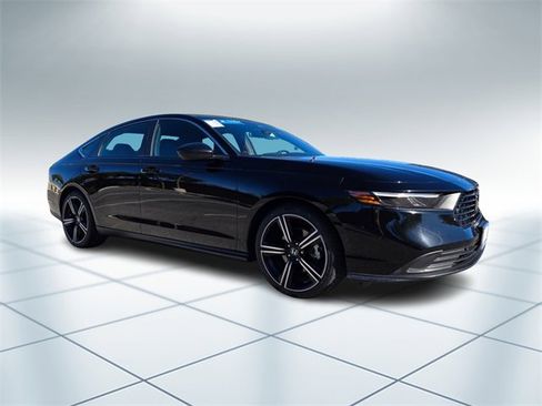 Certified 2023 Honda Accord Sport image 2