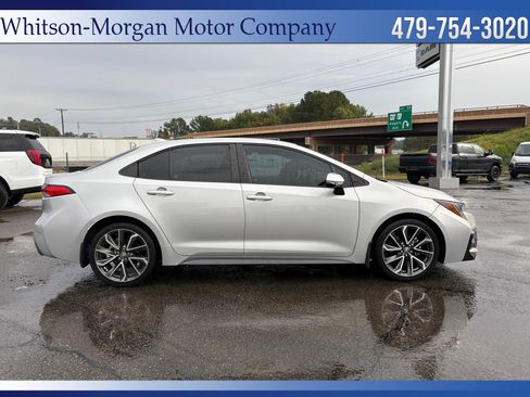 Used 2021 Toyota Corolla SE w/ Carpet Mat Package (TMS) image 4