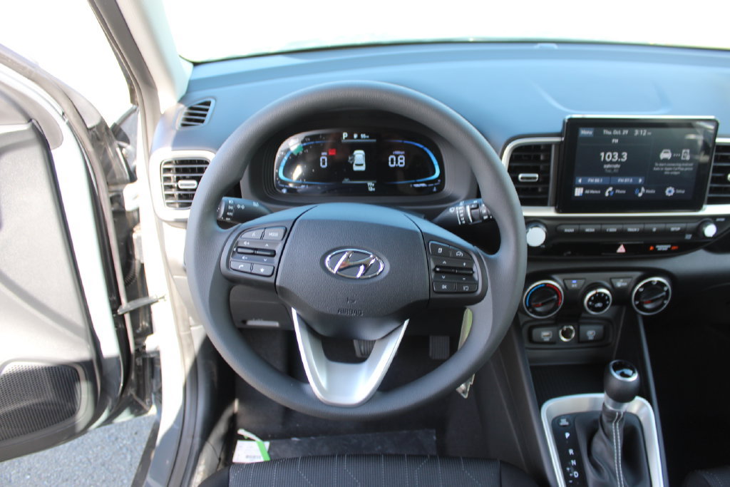 New 2026 Hyundai Venue SE FWD image 15