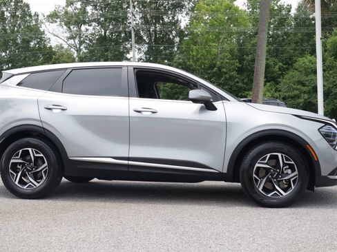 Used 2024 Kia Sportage LX FWD image 6