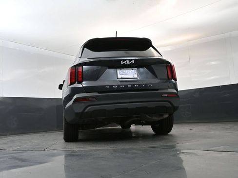 Used 2022 Kia Sorento LX FWD image 22