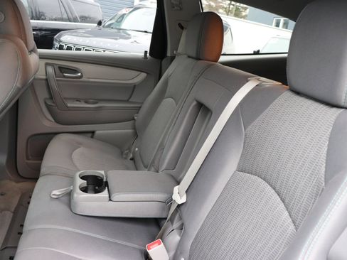 Used 2017 Chevrolet Traverse LS image 23