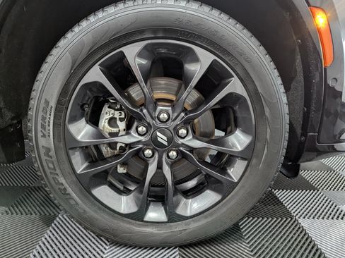 Used 2025 Dodge Durango GT AWD/4WD image 5
