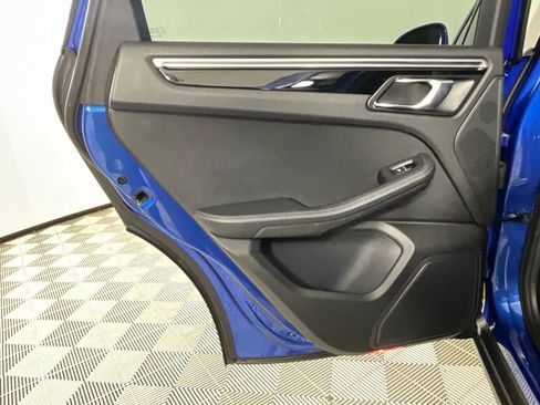 Used 2018 Porsche Macan image 26