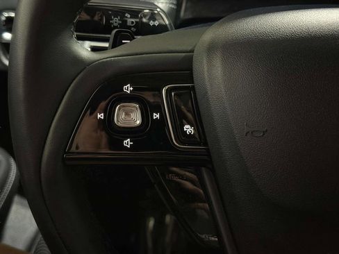 Certified 2024 Lincoln Corsair AWD w/ Equipment Group 101A image 11