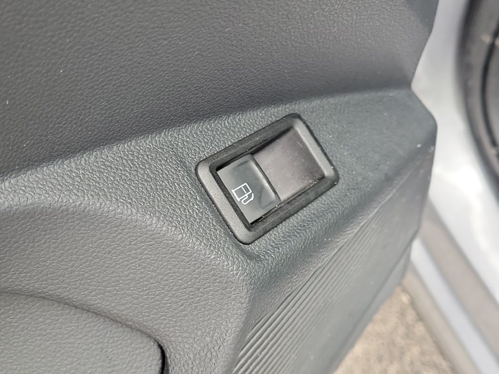 Used 2023 Volkswagen Taos S FWD image 18