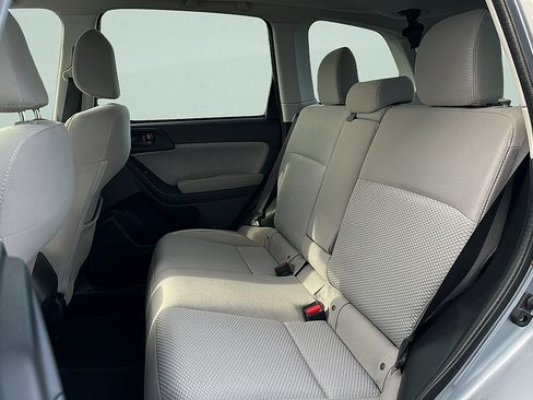 Used 2017 Subaru Forester 2.5i Premium w/ Popular Package #2A AWD/4WD image 29