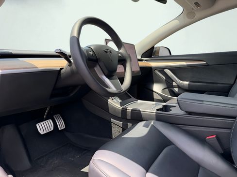 Used 2022 Tesla Model 3 Performance AWD/4WD image 4