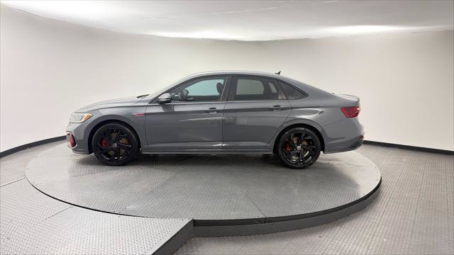 Used 2023 Volkswagen Jetta GLI Autobahn FWD image 3