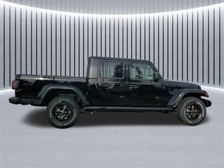New 2026 Jeep Gladiator Willys video 2