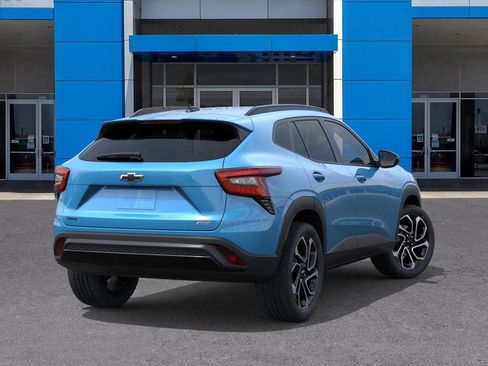 New 2026 Chevrolet Trax RS w/ Sunroof Package image 4