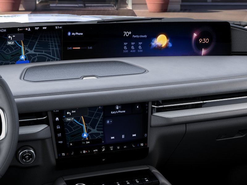 New 2027 Lincoln Navigator Premiere RWD image 14