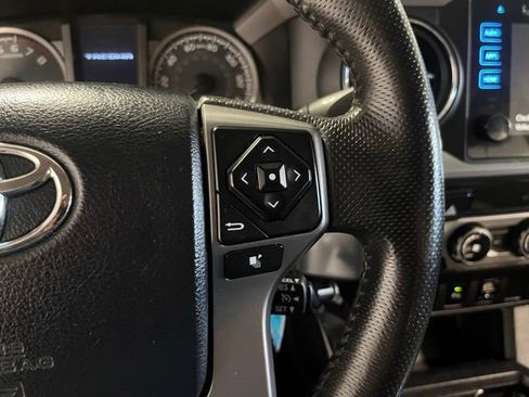 Used 2017 Toyota Tacoma SR5 image 26