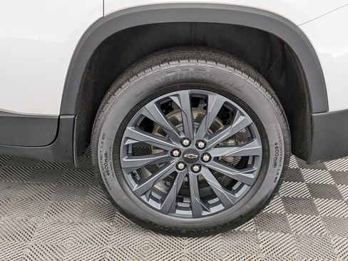 Used 2023 Chevrolet Traverse RS image 14