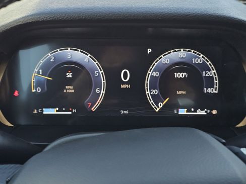 New 2025 Jeep Grand Cherokee L Laredo image 10