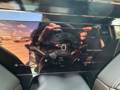New 2026 GMC Yukon Denali Ultimate w/ LPO, Floor Liner Package AWD/4WD image 10