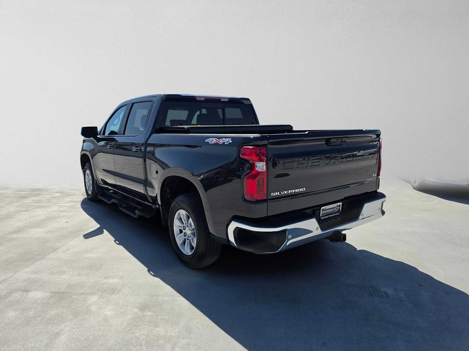 Used 2024 Chevrolet Silverado 1500 LT w/ Safety Package AWD/4WD image 5