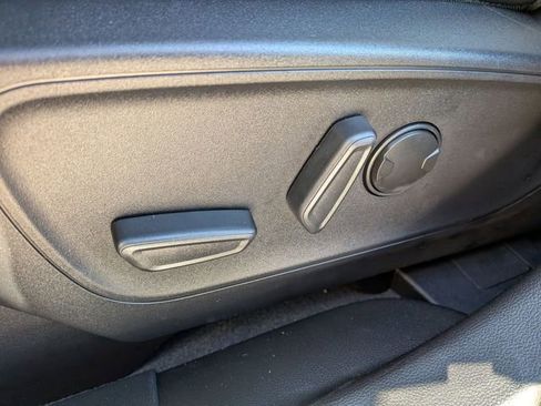 New 2026 Ford Escape SE image 8