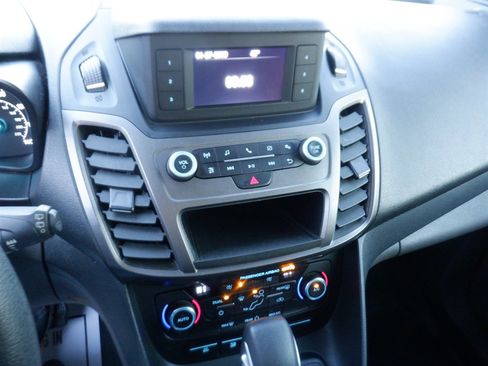 Used 2021 Ford Transit Connect XL image 19