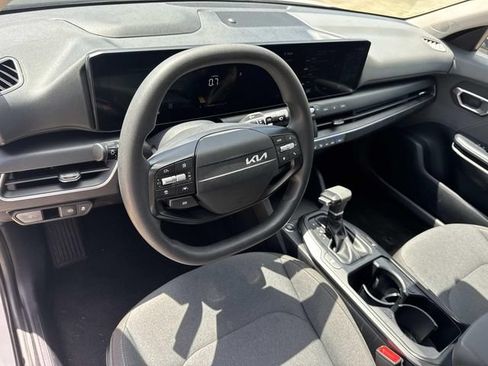 Used 2025 Kia K4 FWD image 24