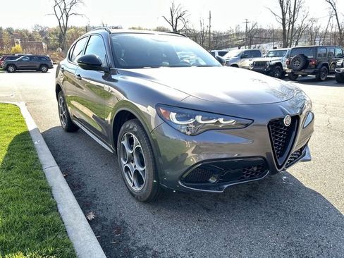 New 2026 Alfa Romeo Stelvio Sprint w/ Convenience Package AWD/4WD image 2