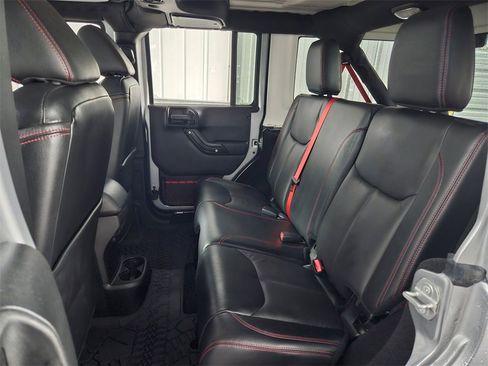 Certified 2017 Jeep Wrangler Unlimited Rubicon image 15