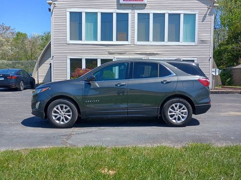 Used 2019 Chevrolet Equinox LT image 2