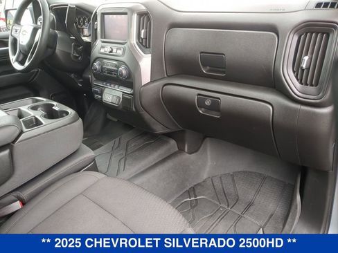 Used 2025 Chevrolet Silverado 2500 W/T w/ WT Convenience Package image 18