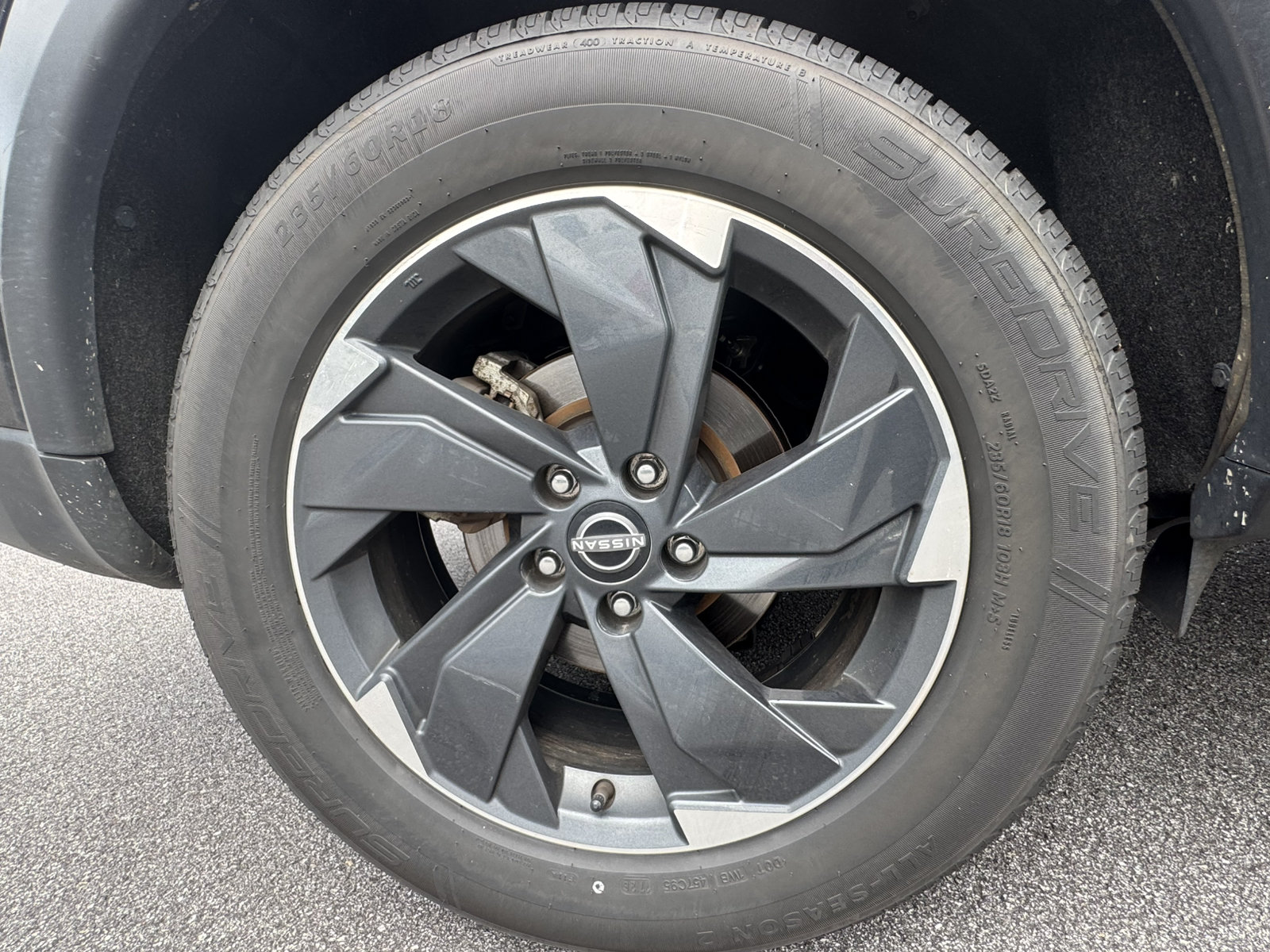 Used 2024 Nissan Rogue SV AWD/4WD image 19
