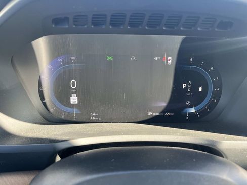 Used 2023 Volvo XC90 B6 Plus image 26