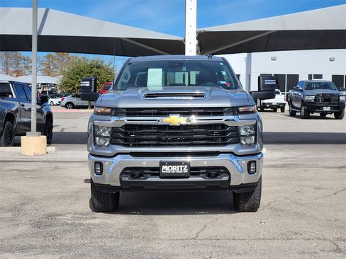 Certified 2025 Chevrolet Silverado 3500 LT w/ Texas Edition image 2