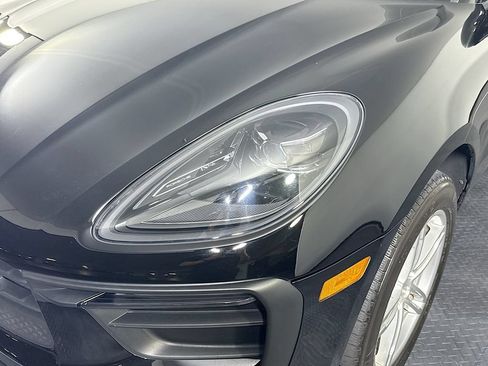 Certified 2024 Porsche Macan AWD/4WD image 23