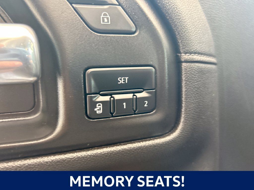 Used 2021 Chevrolet Silverado 1500 LTZ w/ Technology Package RWD image 11