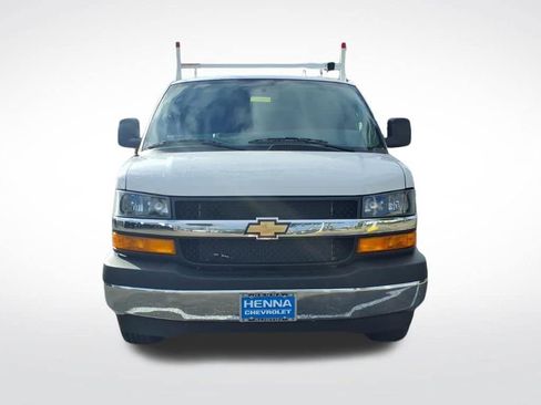 New 2026 Chevrolet Express 2500 w/ Driver Convenience Package RWD image 9