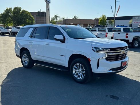 Used 2023 Chevrolet Tahoe LT w/ LT Signature Package AWD/4WD image 5