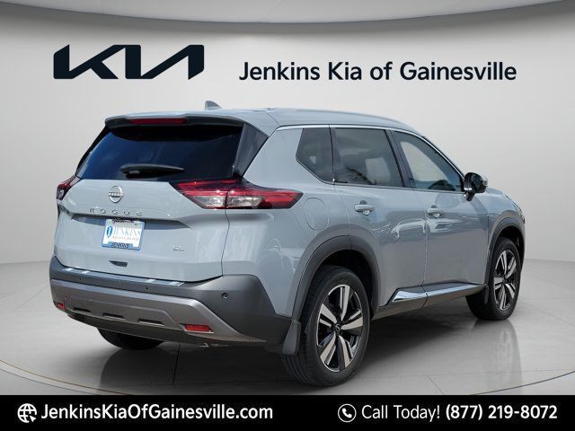 Used 2023 Nissan Rogue SL FWD image 3