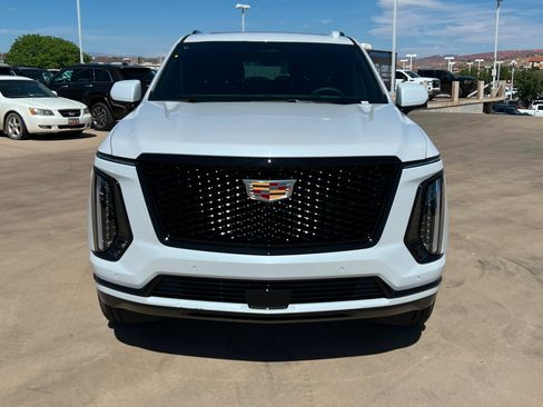 New 2026 Cadillac Escalade Sport w/ Touring Package AWD/4WD image 9