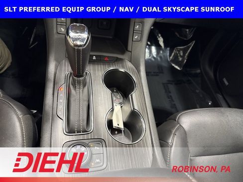 Used 2018 GMC Acadia SLT image 39