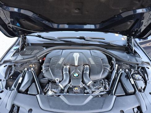 Used 2017 BMW 750i xDrive image 63