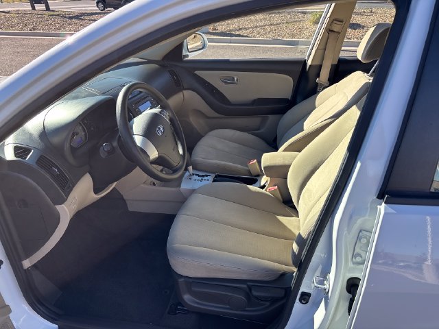 Used 2008 Hyundai Elantra Sedan FWD image 12