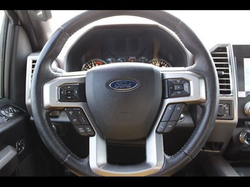 Used 2015 Ford F150 Platinum w/ Equipment Group 701A Luxury AWD/4WD image 31