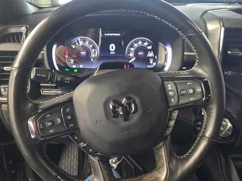 Used 2025 RAM 1500 Limited AWD/4WD image 11